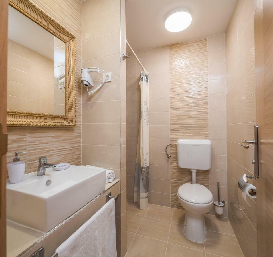 Villa Charlotte Omiš Esterno foto